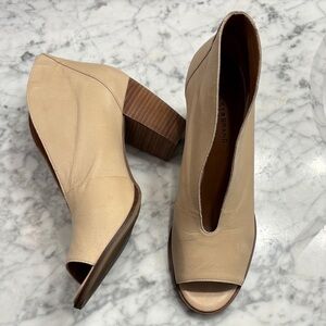 Lucky Brand Women's Tan Peep-Toe Leather Booties